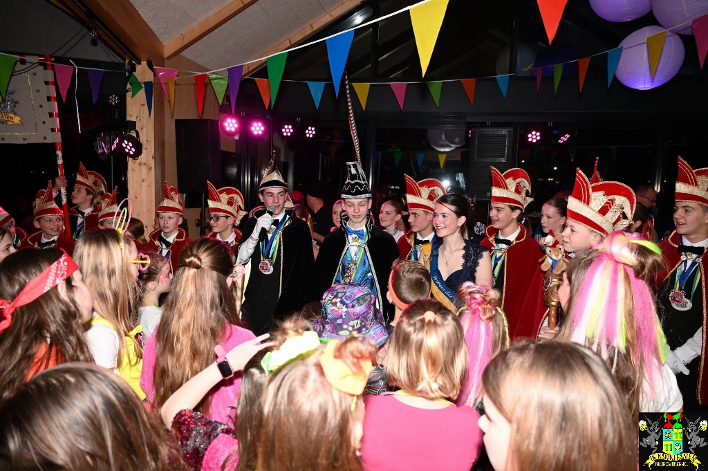 ../Images/Jeugddisco Glow in the Dark 018.jpg